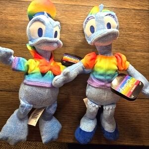 NWT Disney Rainbow Pride Donald and Daisy Duck 2022 Bean Bag Plush LGBTQ